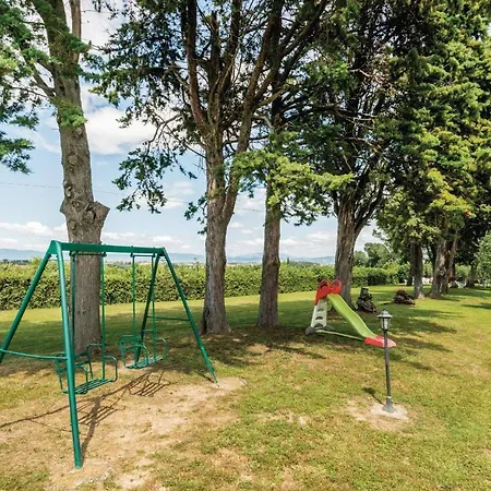 Apartment Gorgeous In Castiglione D,lago Pg