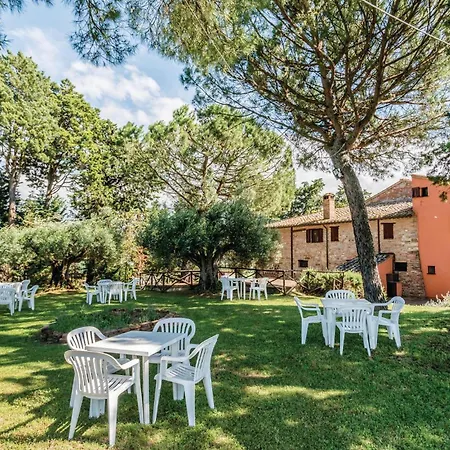 Gorgeous In Castiglione D,lago Pg Apartment